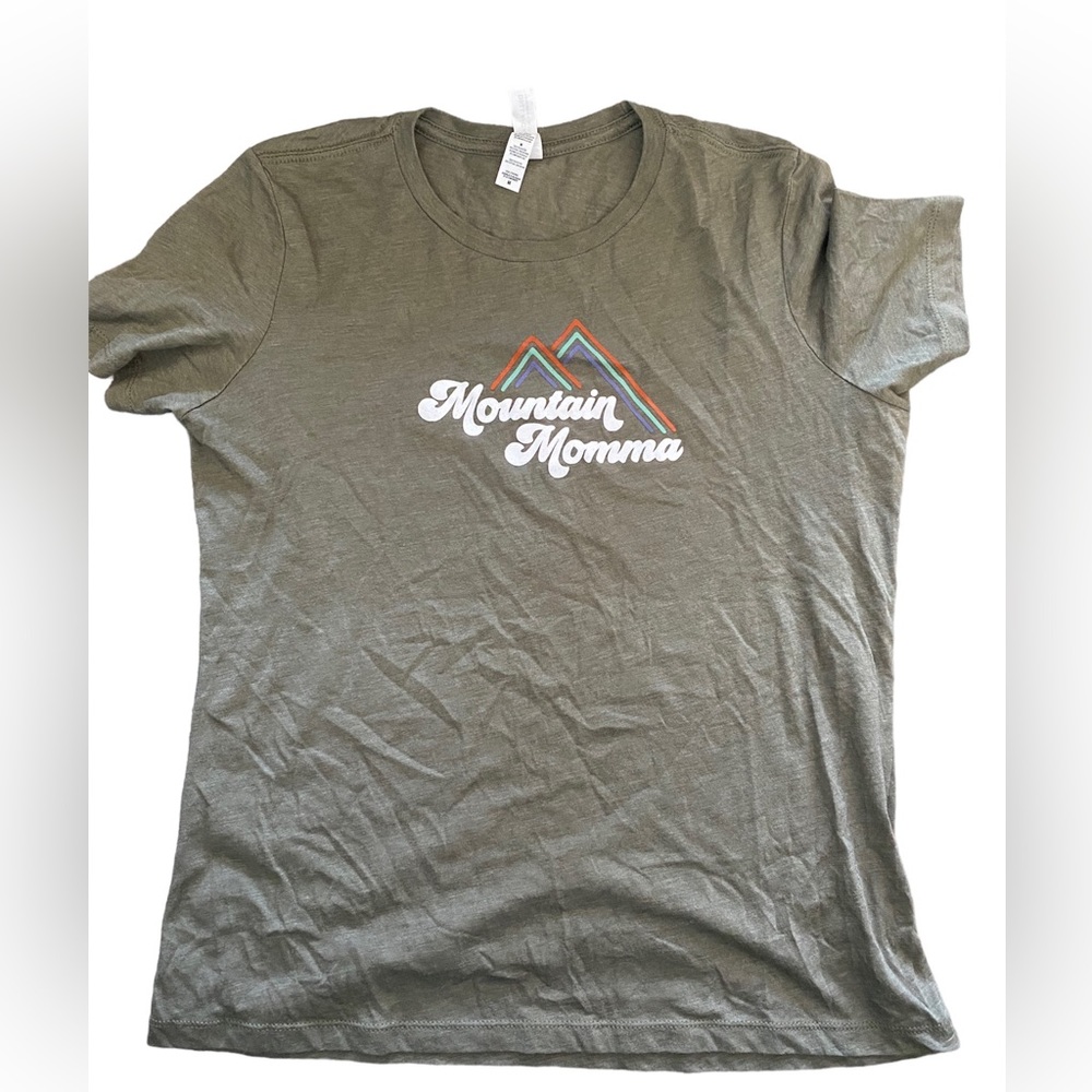Mountain Mama Graphic Tee